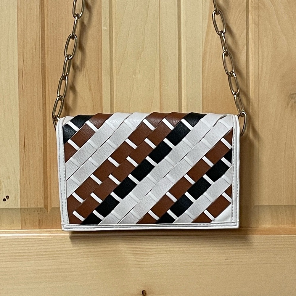Chic Crossbody Bag
